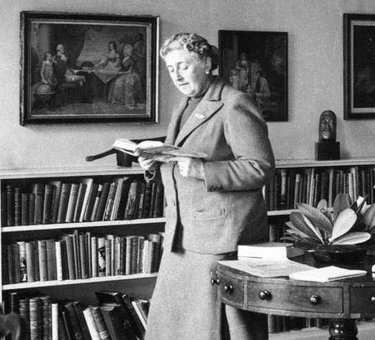 Top drawer, Agatha Christie