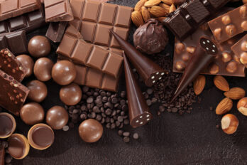 Chocolate,Pralines,And,Chocolate,Bar,Pieces,/,Assortment,Of,Fine