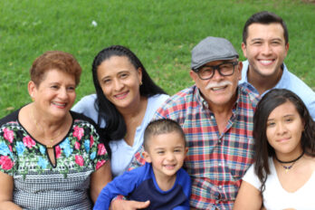 Hispanic,Family,With,Good,Values